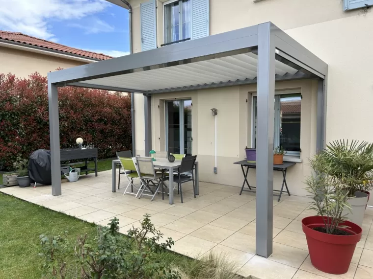 PERGOLA BIOCLIMATIQUE au CENDRE, Clermont-Ferrand, Système Baie