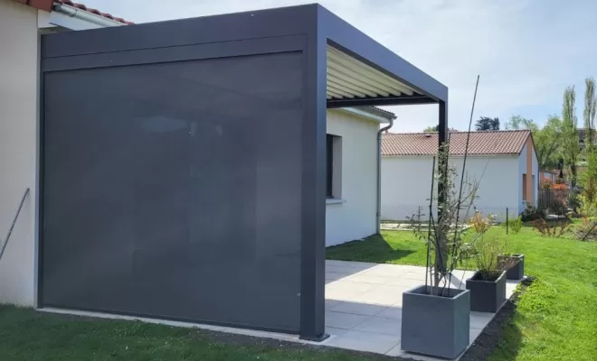 Installation d'une Pergolas Bioclimatique modèle IZI de chez MARQUISES , Clermont-Ferrand, Système Baie